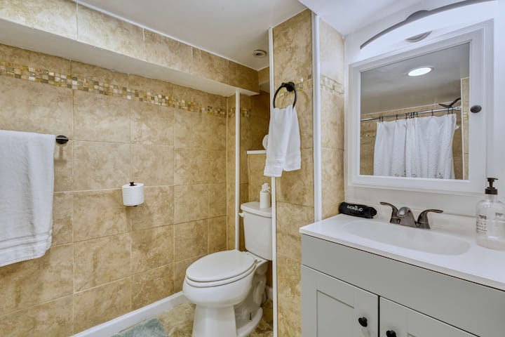 Ideal For Groups And Home Comfort Living In Dc - Washington