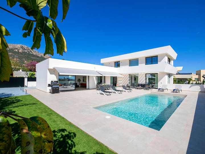 Pouw By Interhome - Calp