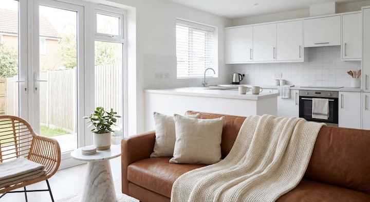 2 Cosy Cornish Holiday Cottages, Bude - Sleeps 10 - Widemouth Bay