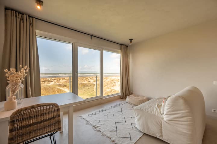 Seaview Apartment With Stunning Dune Views - Nieuwpoort