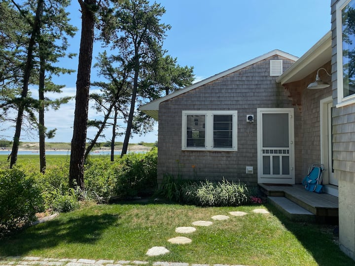 Wake Up To The Ogunquit River-beach Plum Cottage - Wells, ME