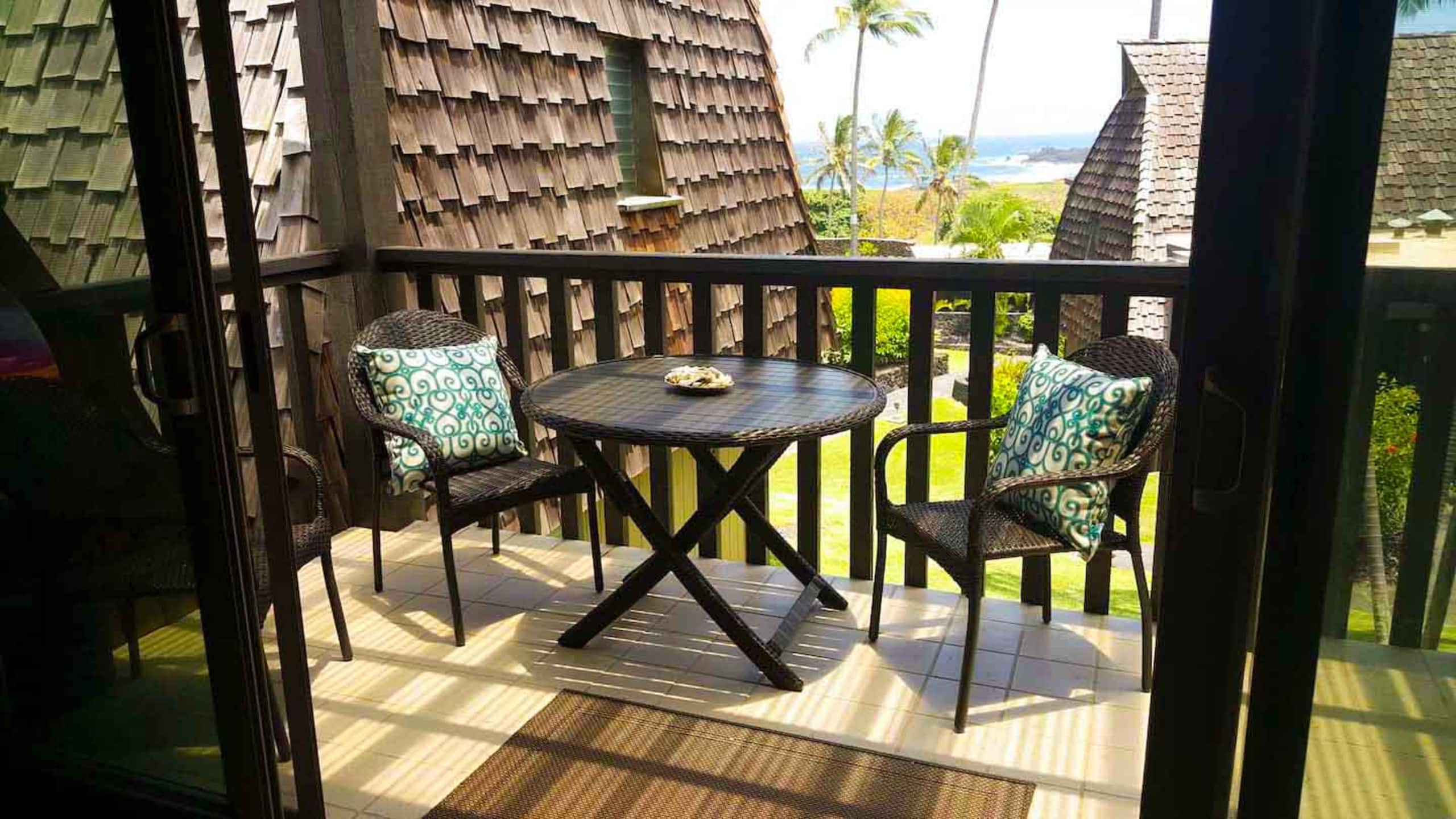 Condo in Pahala · ★4.77 · 1 bedroom · 2 beds · 1 private bath - Image 6