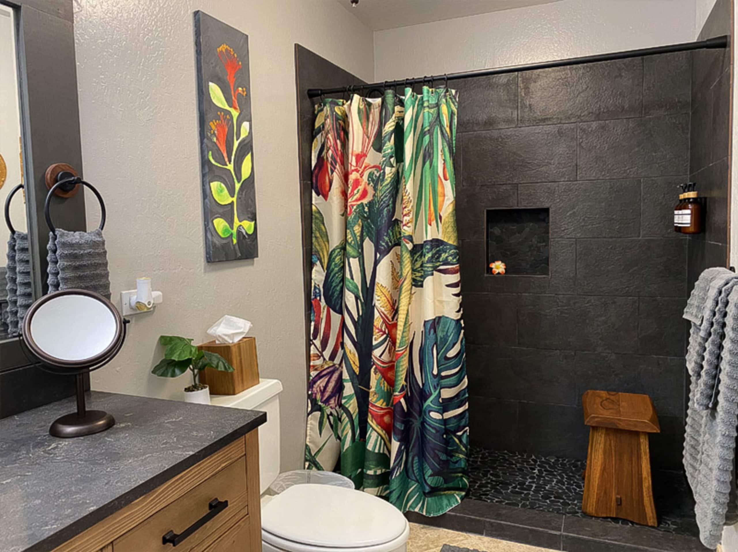 Condo in Pahala · ★4.77 · 1 bedroom · 2 beds · 1 private bath - Image 11