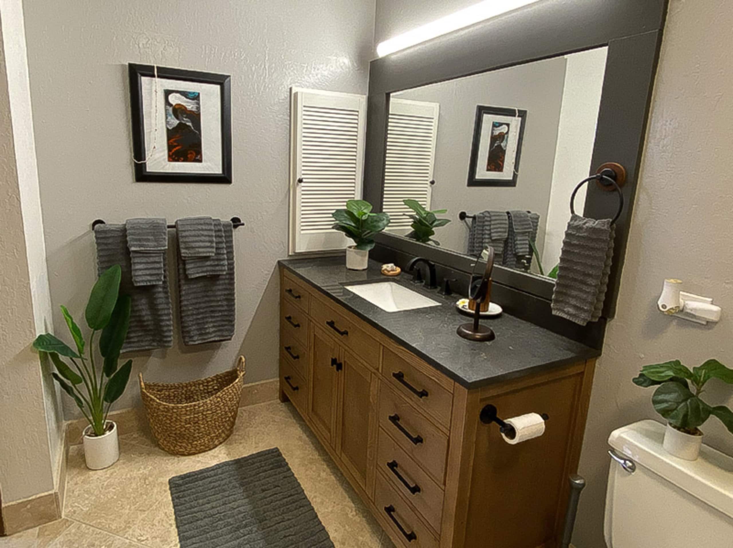 Condo in Pahala · ★4.77 · 1 bedroom · 2 beds · 1 private bath - Image 12