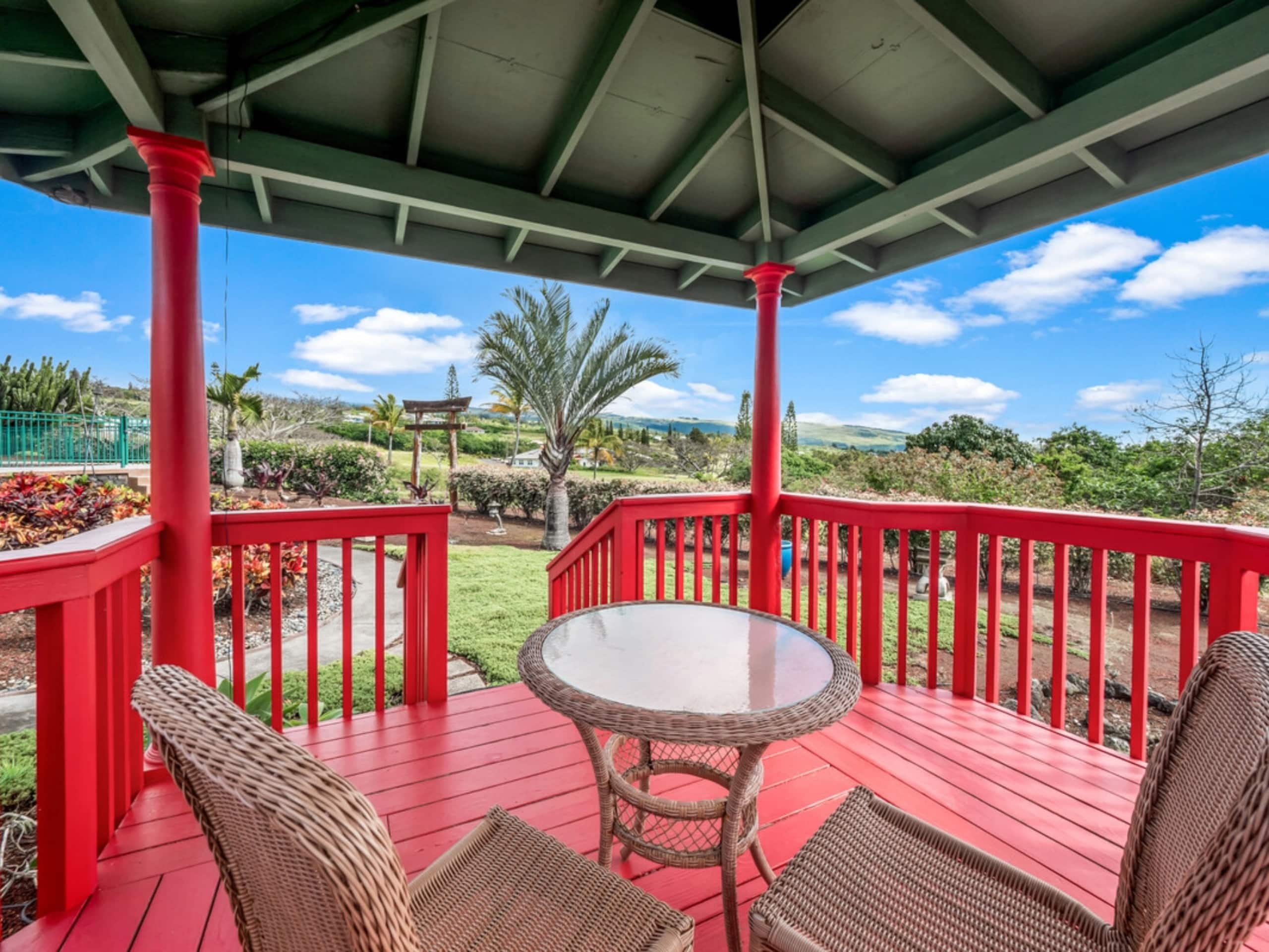 Home in Naalehu · ★4.8 · 3 bedrooms · 3 beds · 2 shared baths - Image 20