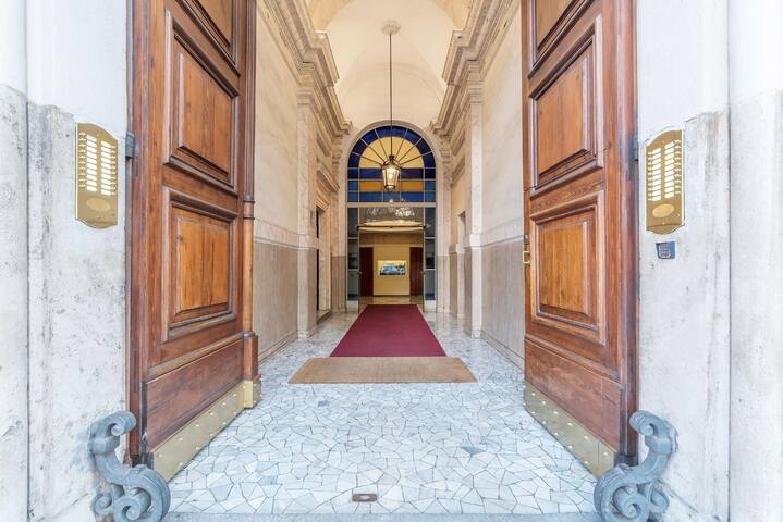 900 Apartments | Casa Veneto | 6 pax max gallery image 2