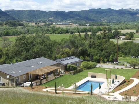 Starling's Rest, sleeps 10, Pool/Spa, Playground