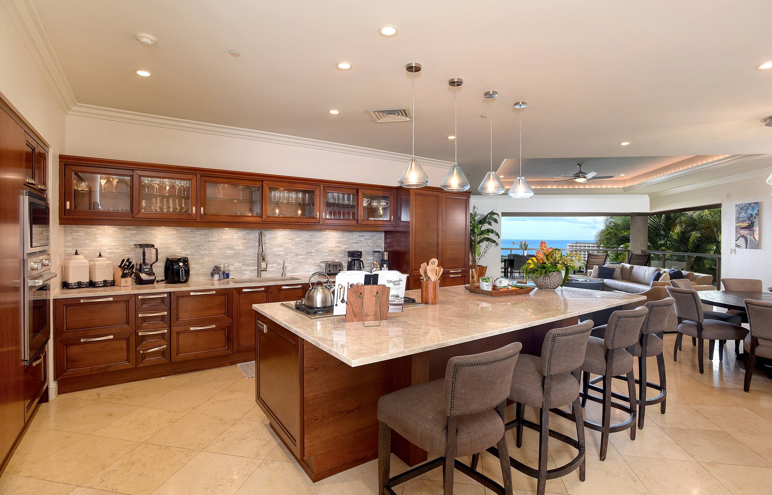 Townhouse in Kihei · ★4.97 · 3 bedrooms · 4 beds · 3.5 baths - Image 12