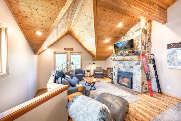 Old Town 5br Walk To Skiing W/ Hot Tub, Garage - Park City