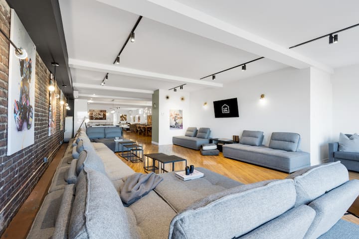 LiV MTL managed Airbnb listing 3