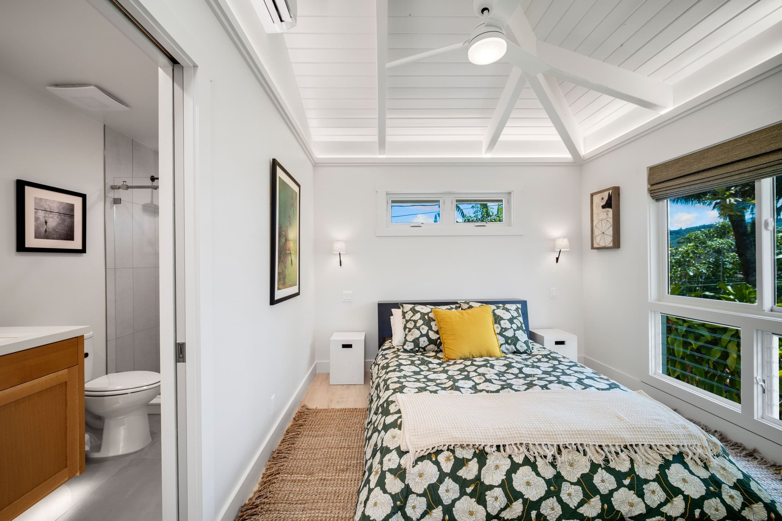Home in Hanalei · ★4.96 · 3 bedrooms · 3 beds · 2 baths - Image 32