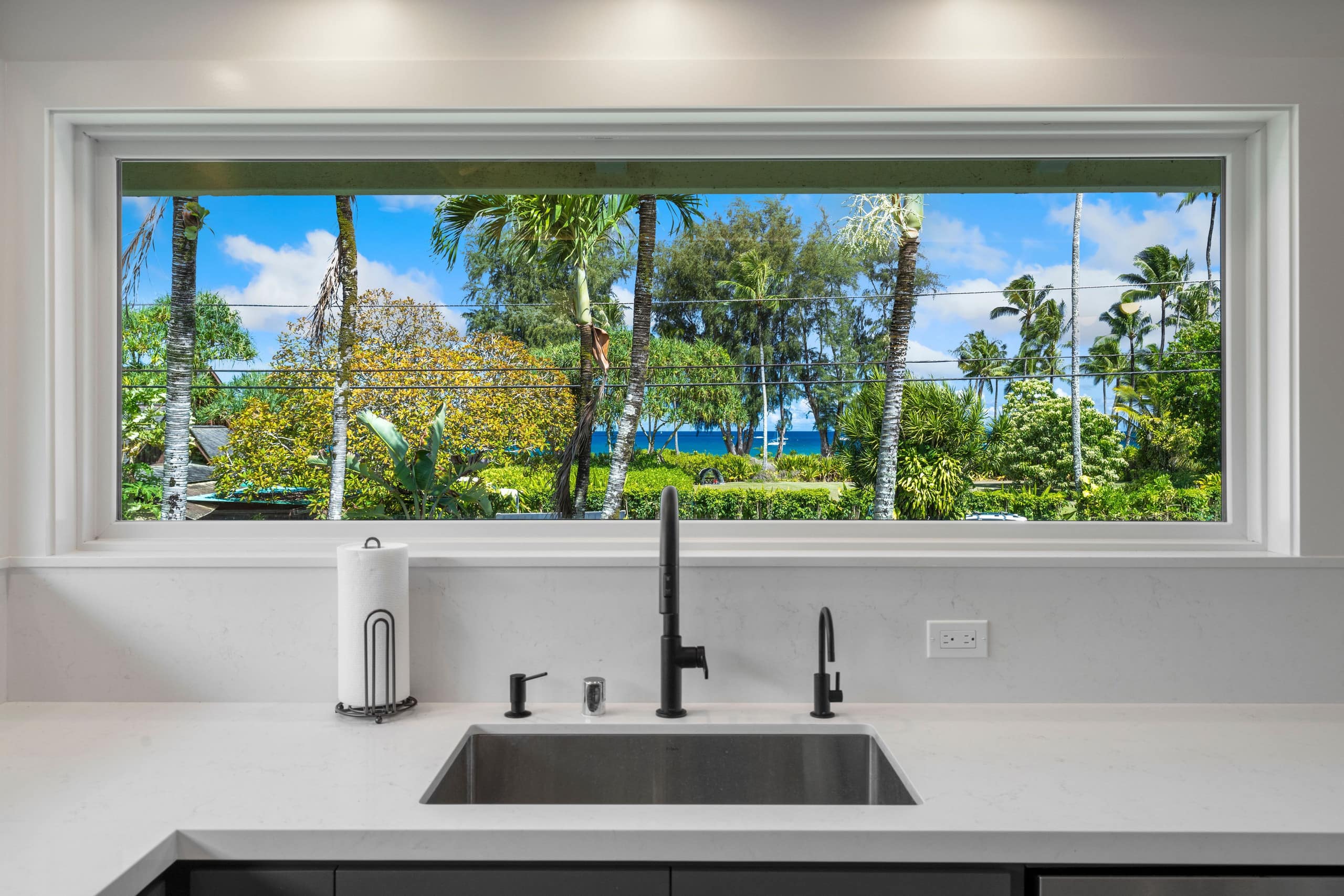 Home in Hanalei · ★4.96 · 3 bedrooms · 3 beds · 2 baths - Image 14