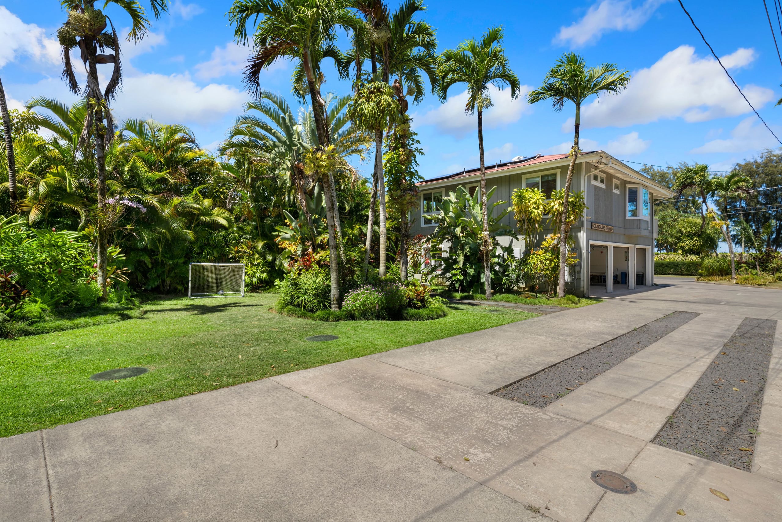 Home in Hanalei · ★4.96 · 3 bedrooms · 3 beds · 2 baths - Image 47
