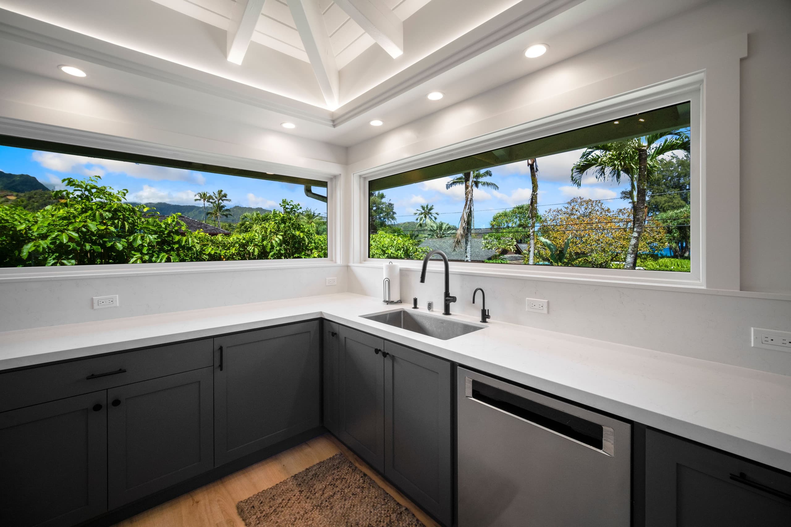 Home in Hanalei · ★4.96 · 3 bedrooms · 3 beds · 2 baths - Image 17