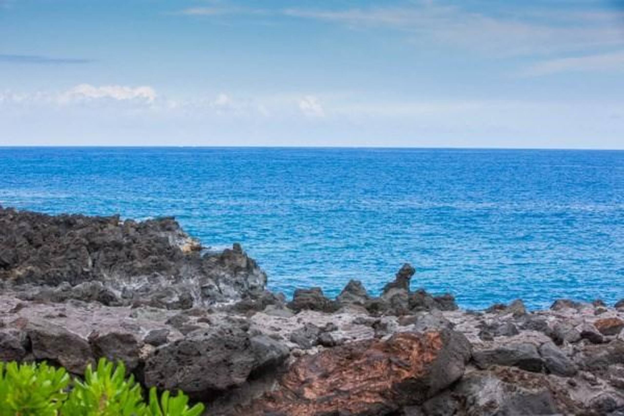 Condo in Kailua-Kona · ★4.93 · 2 bedrooms · 3 beds · 2 baths - Image 33