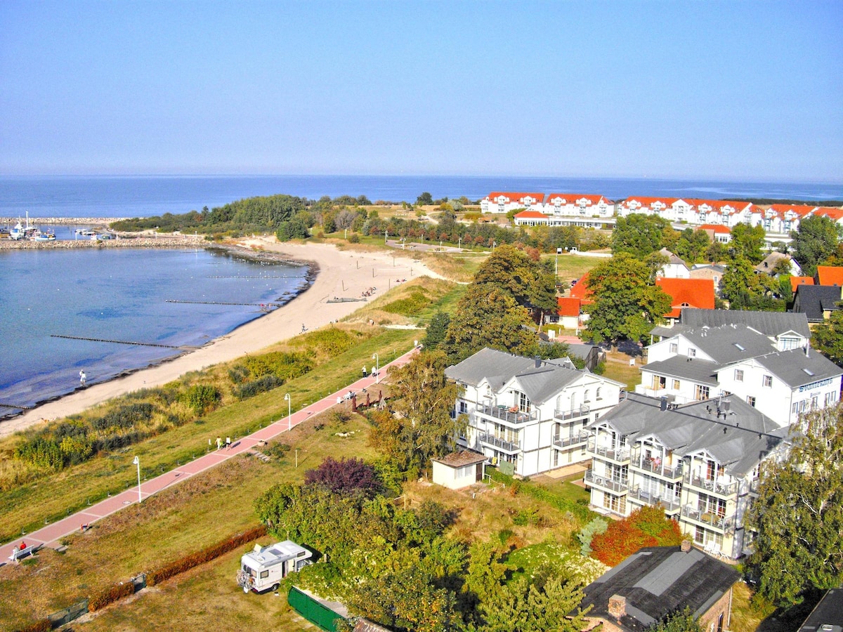 Successful Airbnb property: Villa Böck FeWo13: close to the beach, balcony, sea view in Glowe