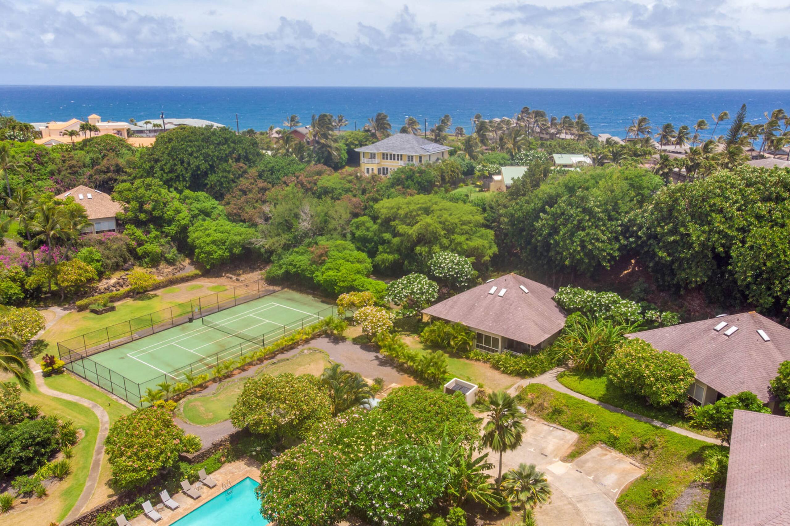 Townhouse in Koloa · ★4.78 · 2 bedrooms · 2 beds · 2 baths - Image 25