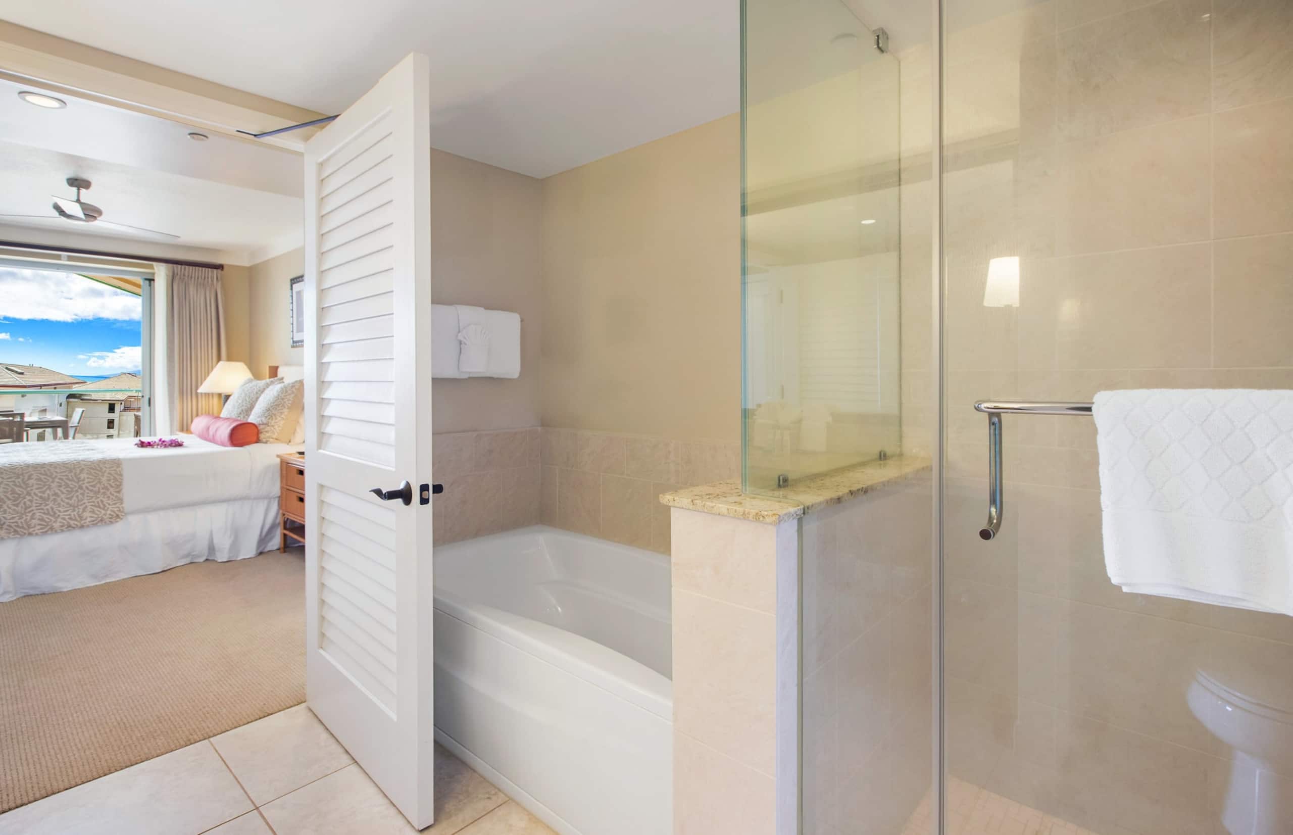 Condo in Lahaina · ★4.75 · 2 bedrooms · 3 beds · 2 baths - Image 16