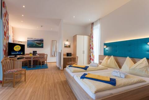 Barry-Memle SeeResort RoomApart_1-4