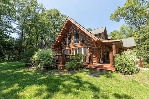 4BR |  Hot Tub | Fire Pit | Pool Table [distcrk]