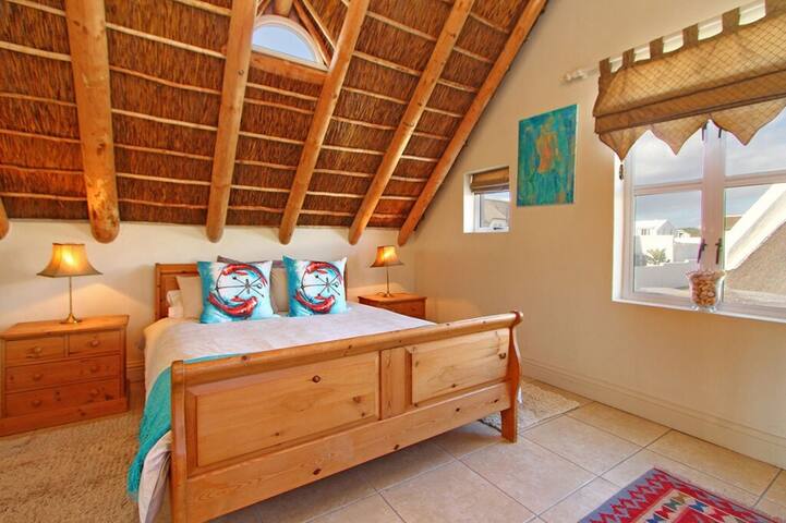 Casablanca gallery image 2