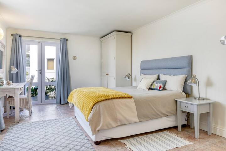 Casablanca gallery image 3