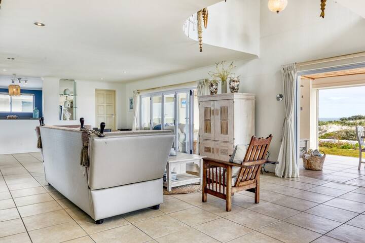 Casablanca gallery image 5