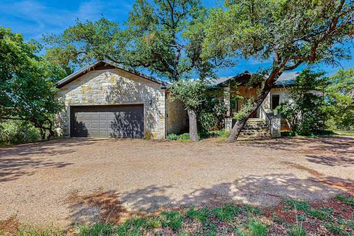 Contemporary 4BR Dog Friendly | Private Pool