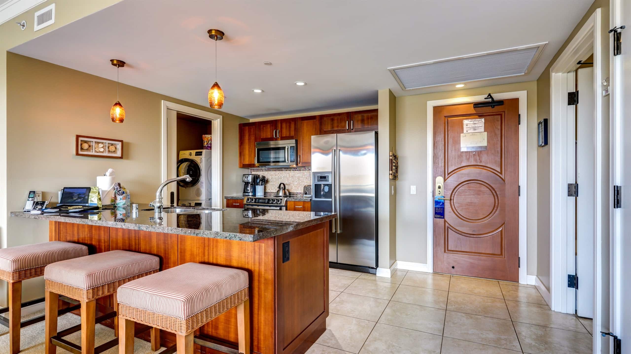 Condo in Kaanapali · ★4.84 · 1 bedroom · 2 beds · 1 bath - Photo 14