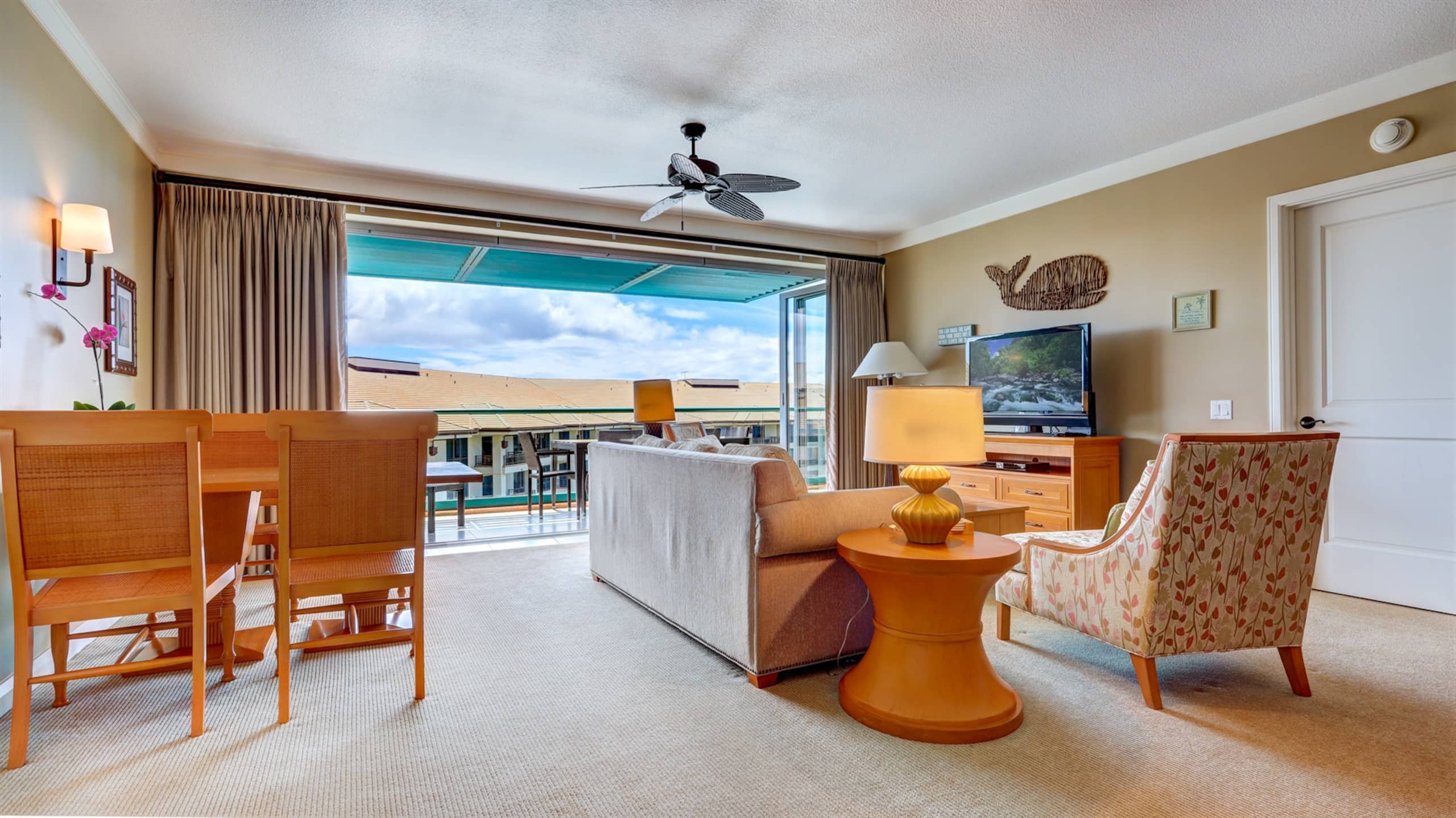 Condo in Kaanapali · ★4.84 · 1 bedroom · 2 beds · 1 bath - Photo 12