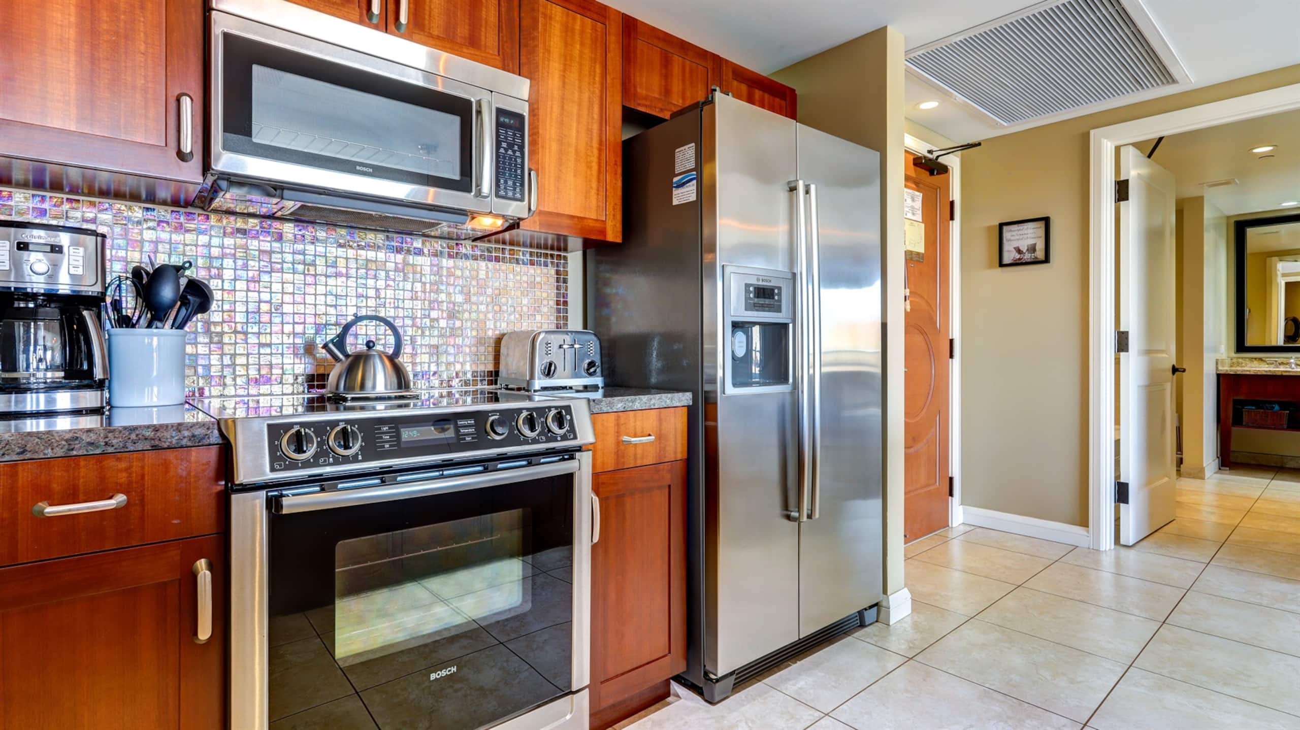 Condo in Kaanapali · ★4.84 · 1 bedroom · 2 beds · 1 bath - Photo 16