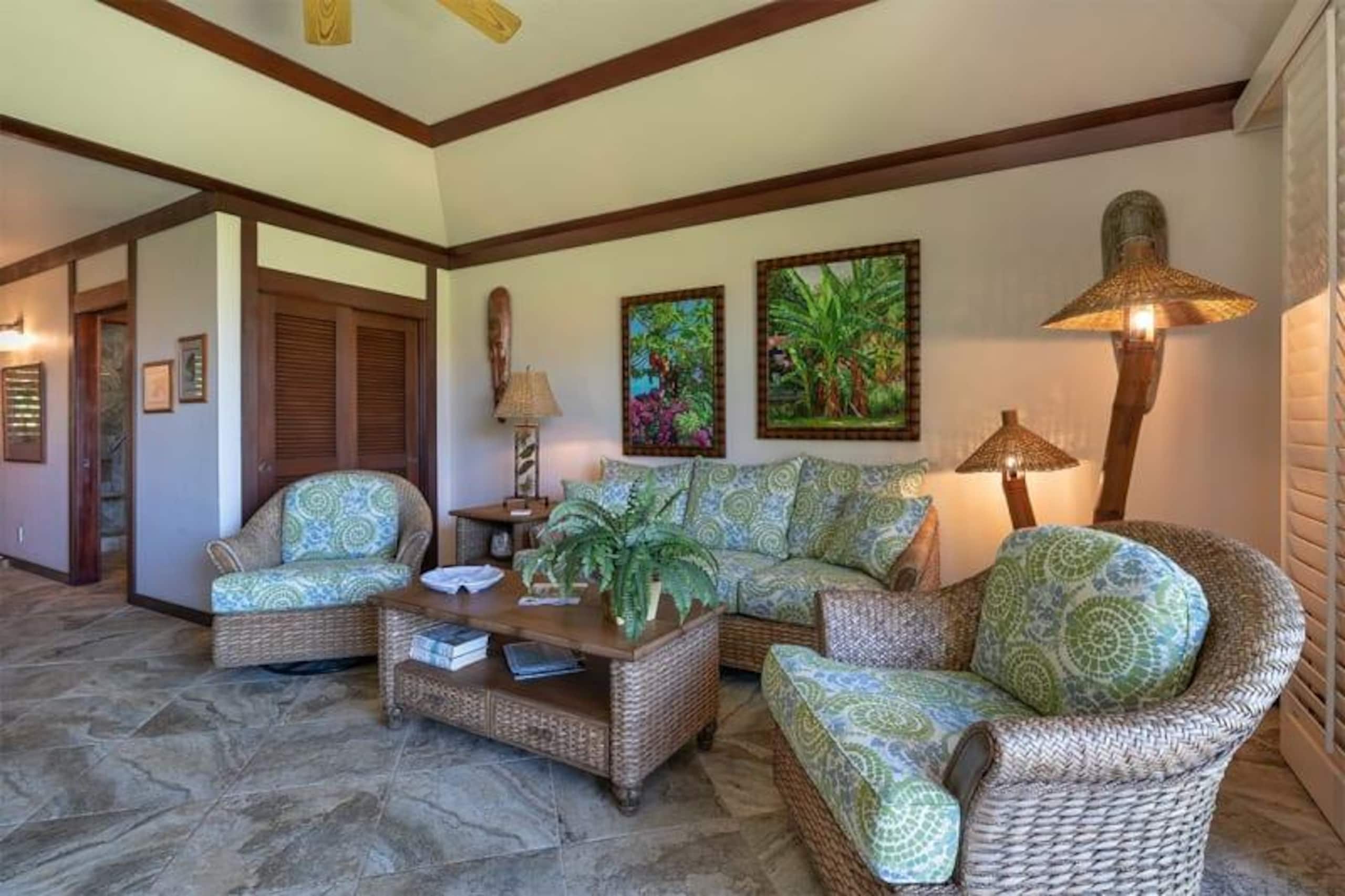 Poipu Beach condo w/ lanai & pool - Photo 2