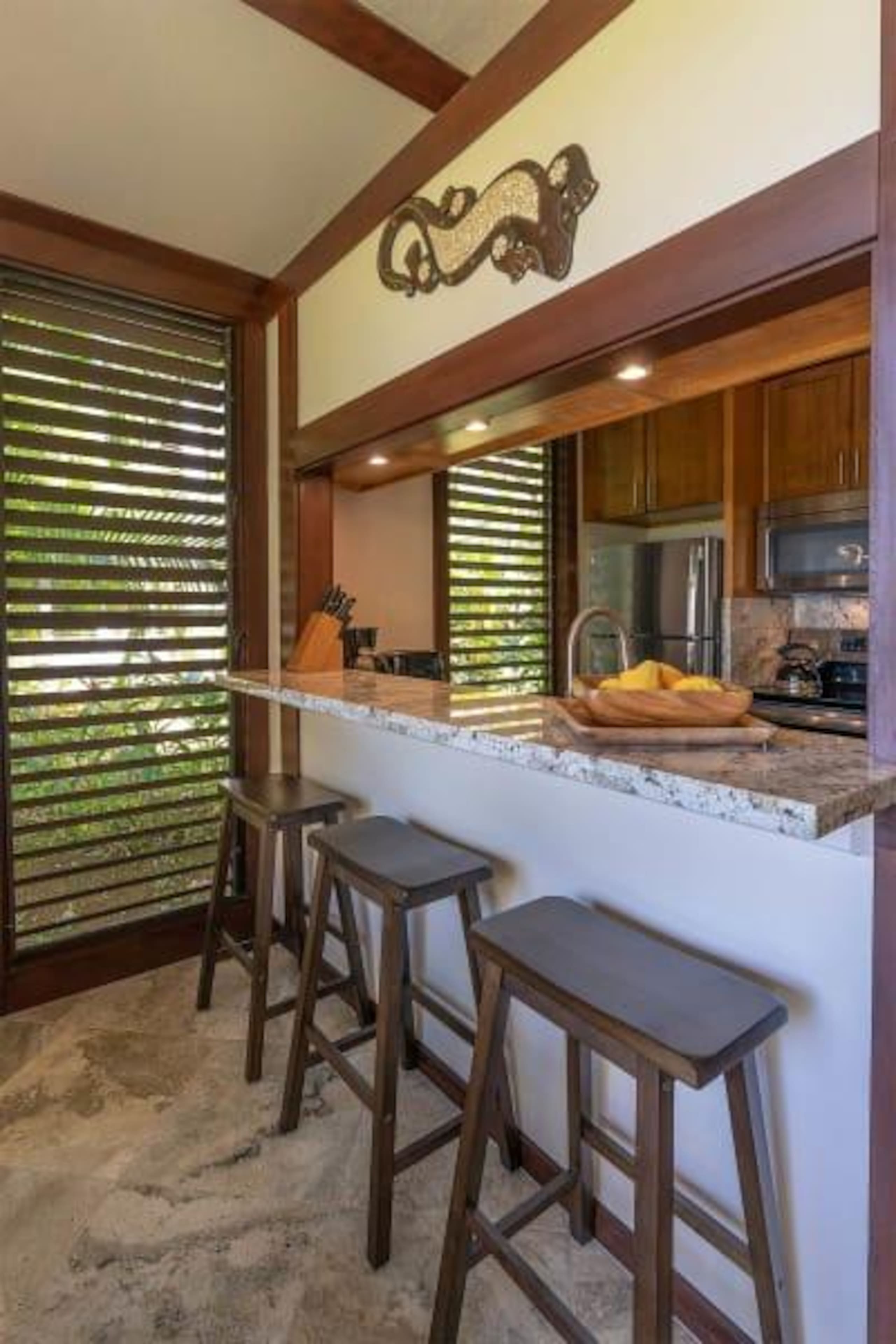 Poipu Beach condo w/ lanai & pool - Photo 8