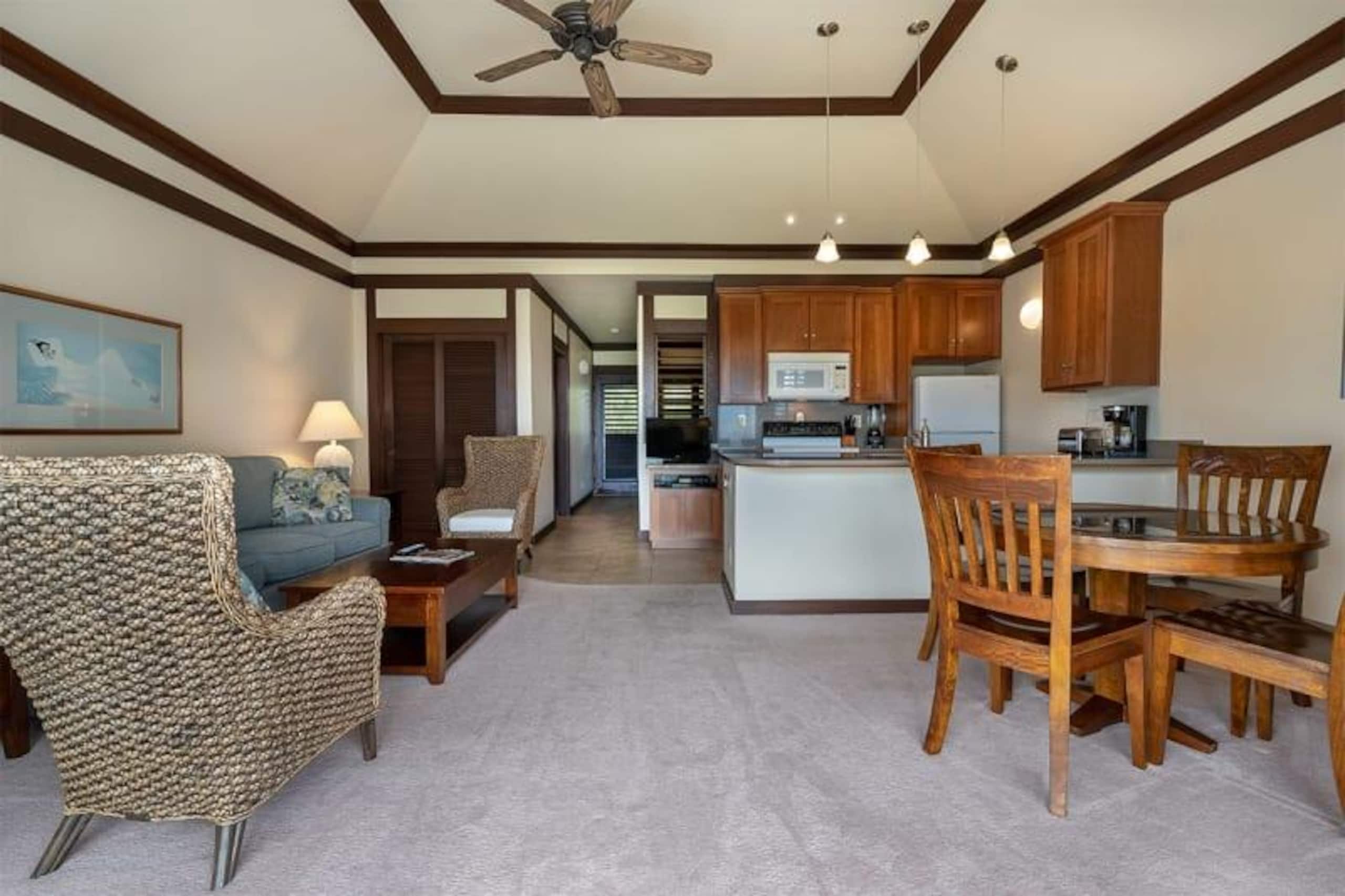 Poipu Beach retreat w/ pool, hot tub & gym - Photo 8