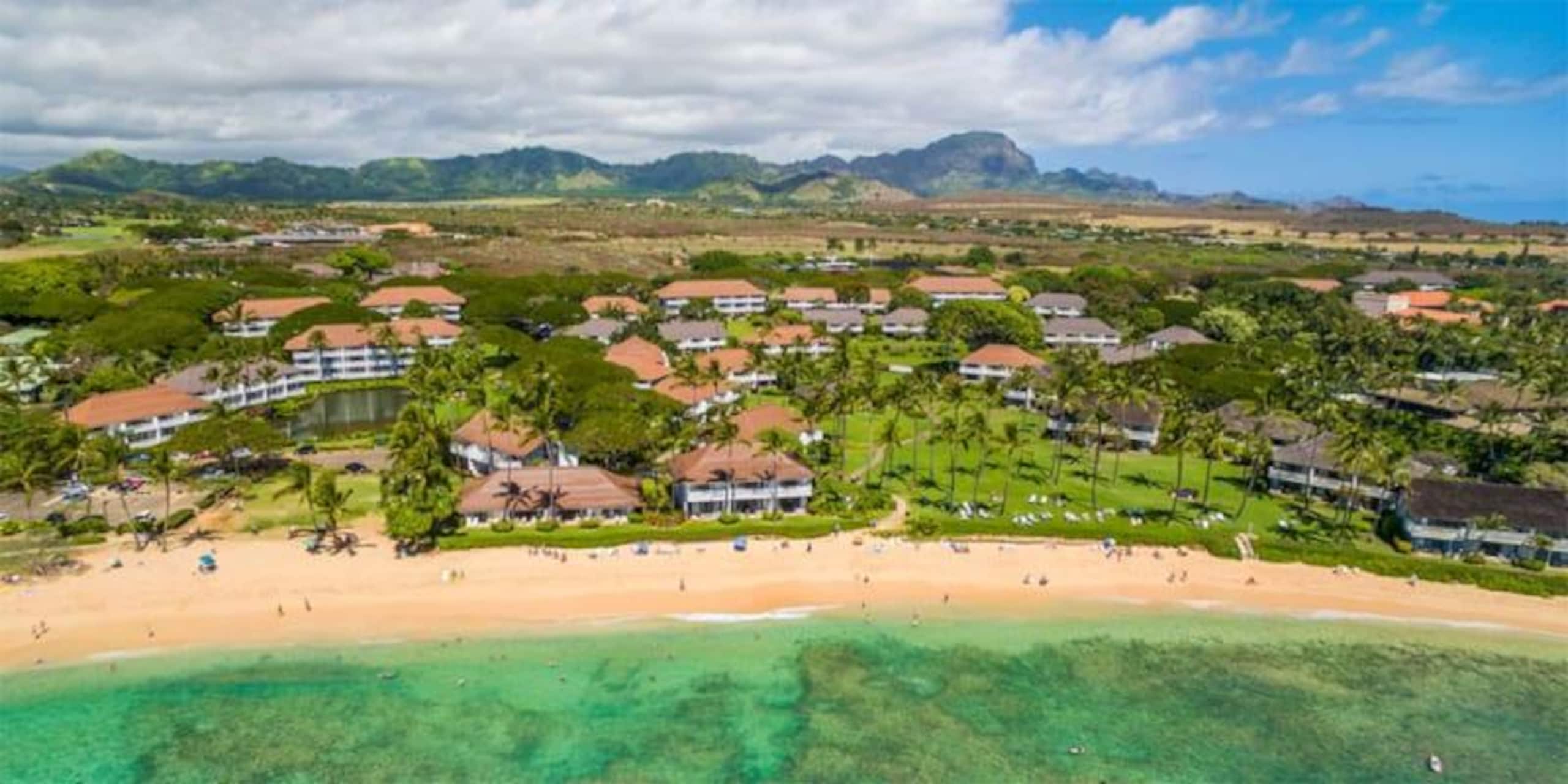 Poipu Beach retreat w/ pool, hot tub & gym - Photo 24