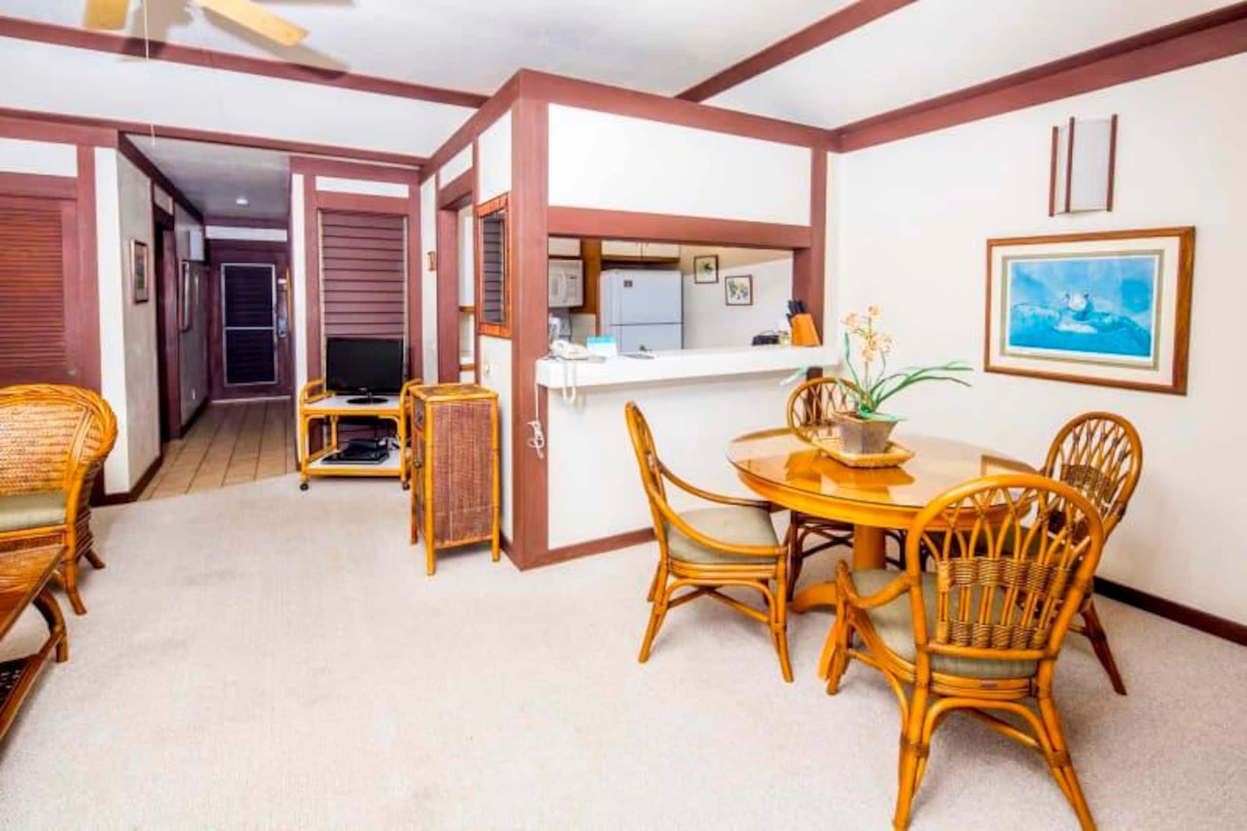 Tropical Poipu condo w/ beach access - Photo 6