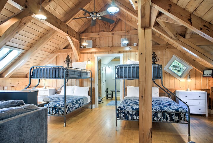 Bedroom 8 | Bunk Room | Upper Level | 2 Twin-over-Queen Bunk Beds