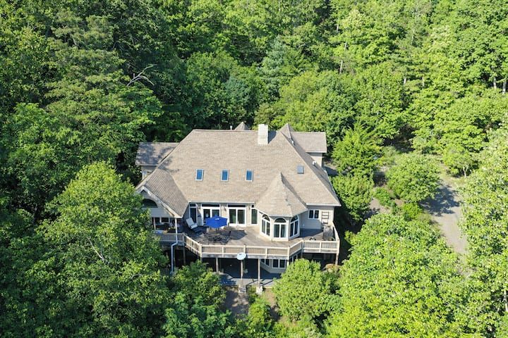 The Lodge At Asheville Edenderry-refugio De Montaña De Lujo Con Bañera De Hidromasaje Y Más! - Sierra Nevada