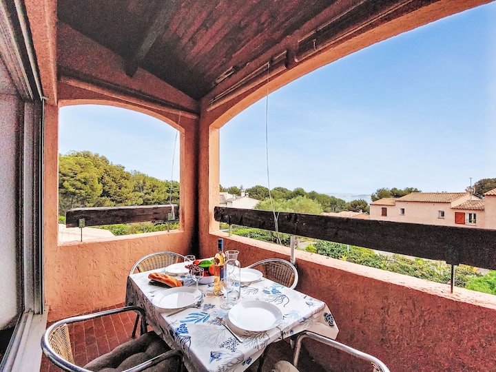 Les Hameaux De L'ile Rousse By Interhome - Bandol