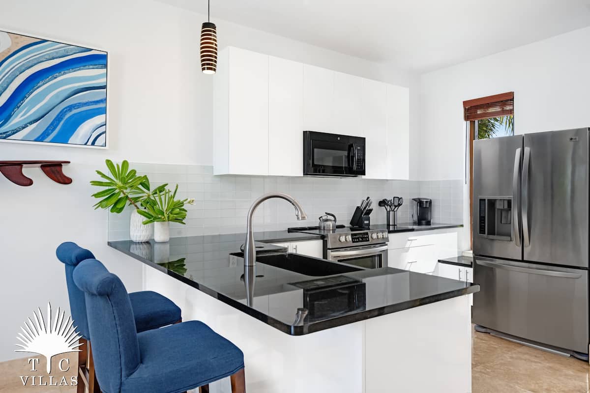 TC Villas | Sea Edge Villa | Heated Pool, Beach