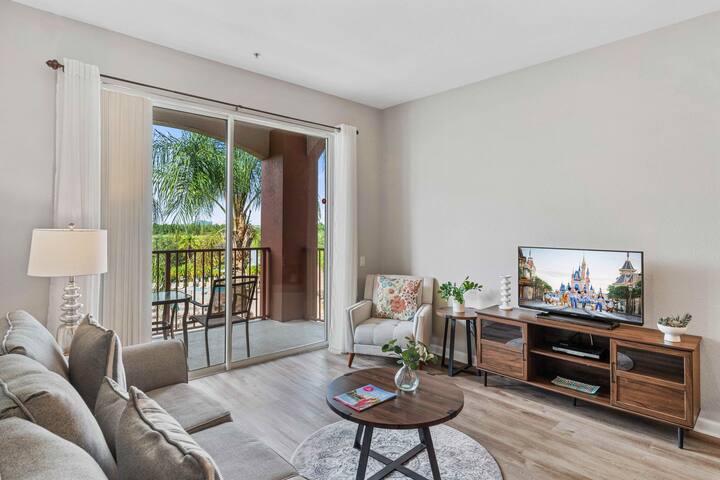 2BR Condo w/ Balcony & Resort Access in Orlando