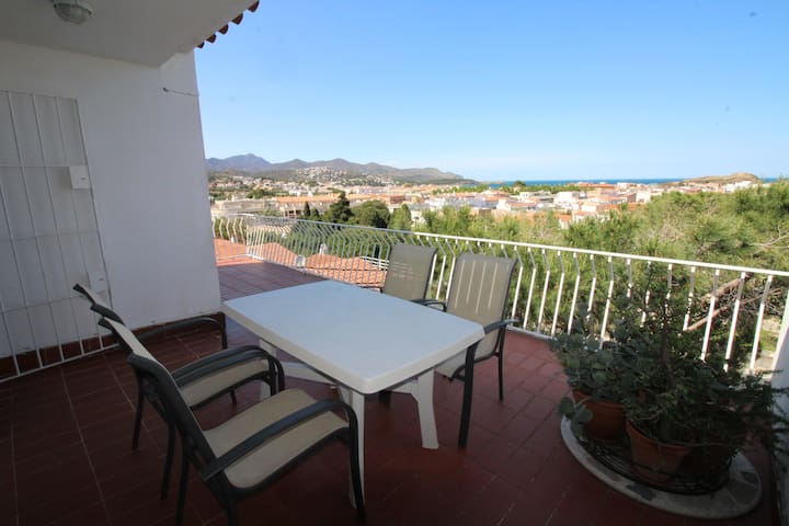 alburnà 1 – apartment with terrace and panoramic v