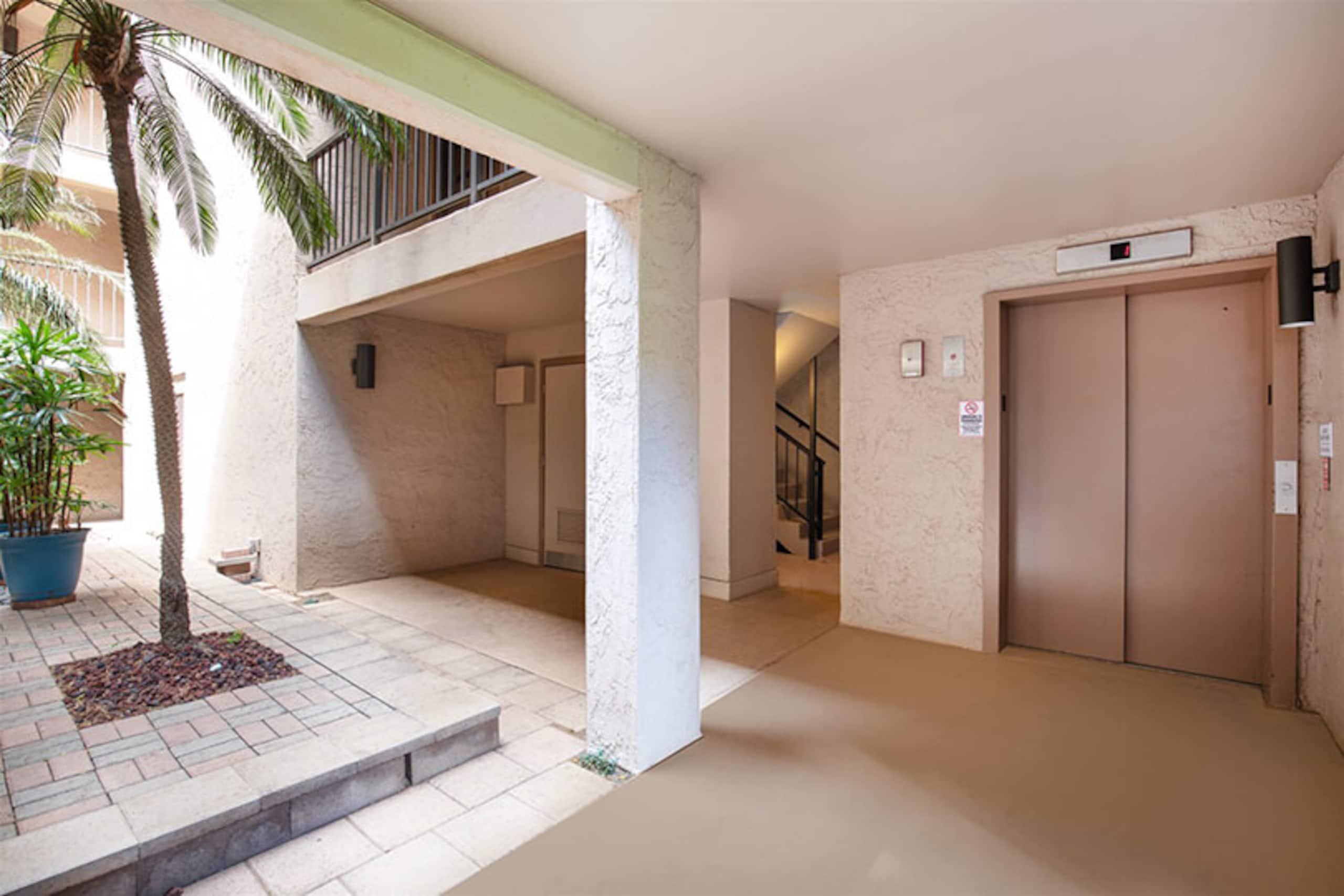 Condo in Wailuku · ★4.82 · 2 bedrooms · 3 beds · 2 baths - Image 12