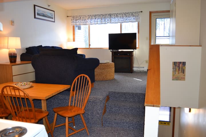 Slopeside Rentals managed Airbnb listing 1