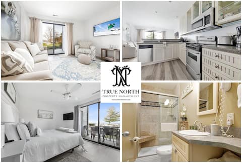 Stunning Lakeview Condo: 2BDR with Panoramic Views