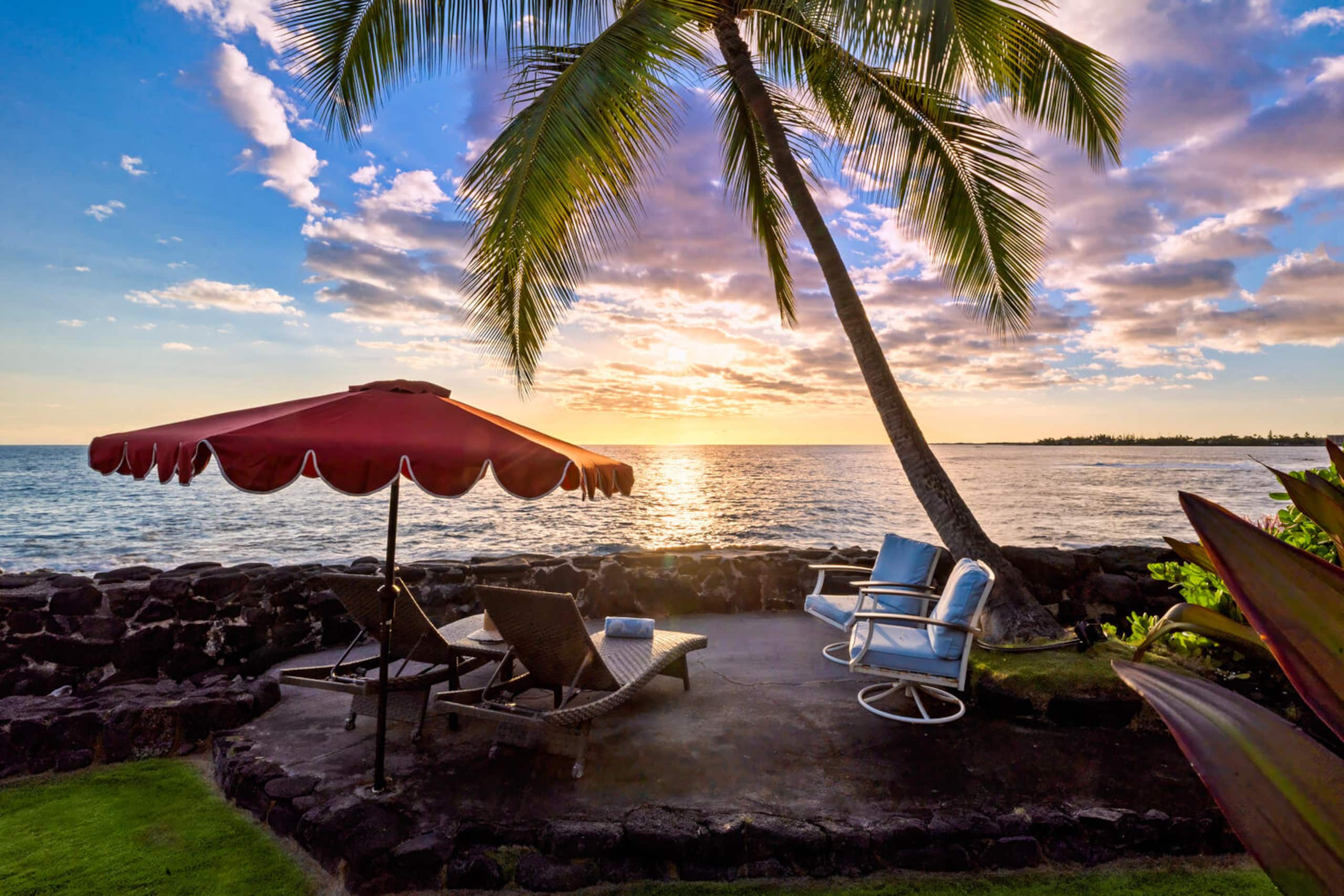 Home in Kailua-Kona · ★4.69 · 3 bedrooms · 4 beds · 2 baths - Image 2