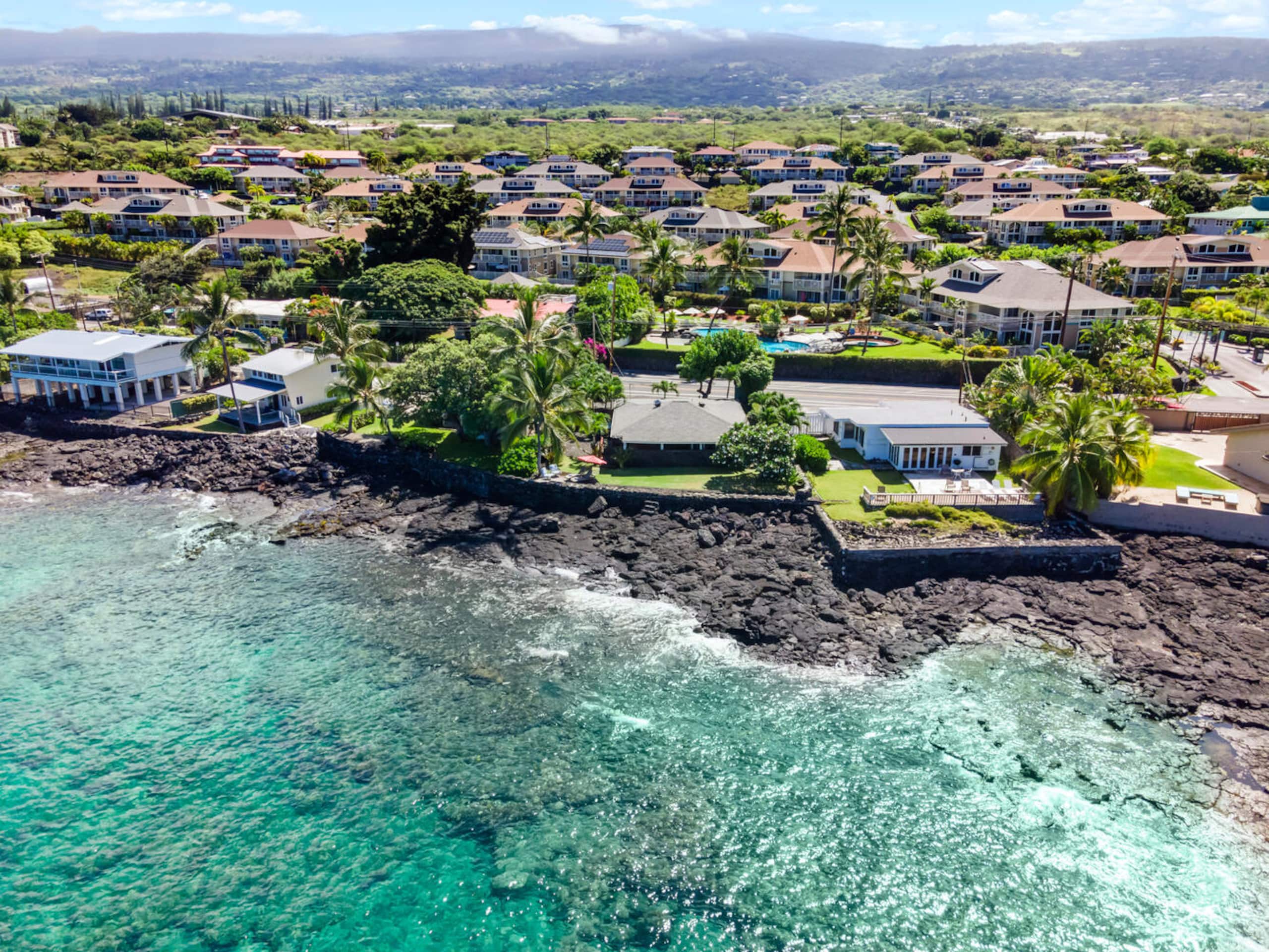 Home in Kailua-Kona · ★4.69 · 3 bedrooms · 4 beds · 2 baths - Image 45