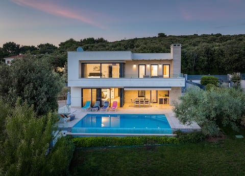 Villa Sara by Villsy