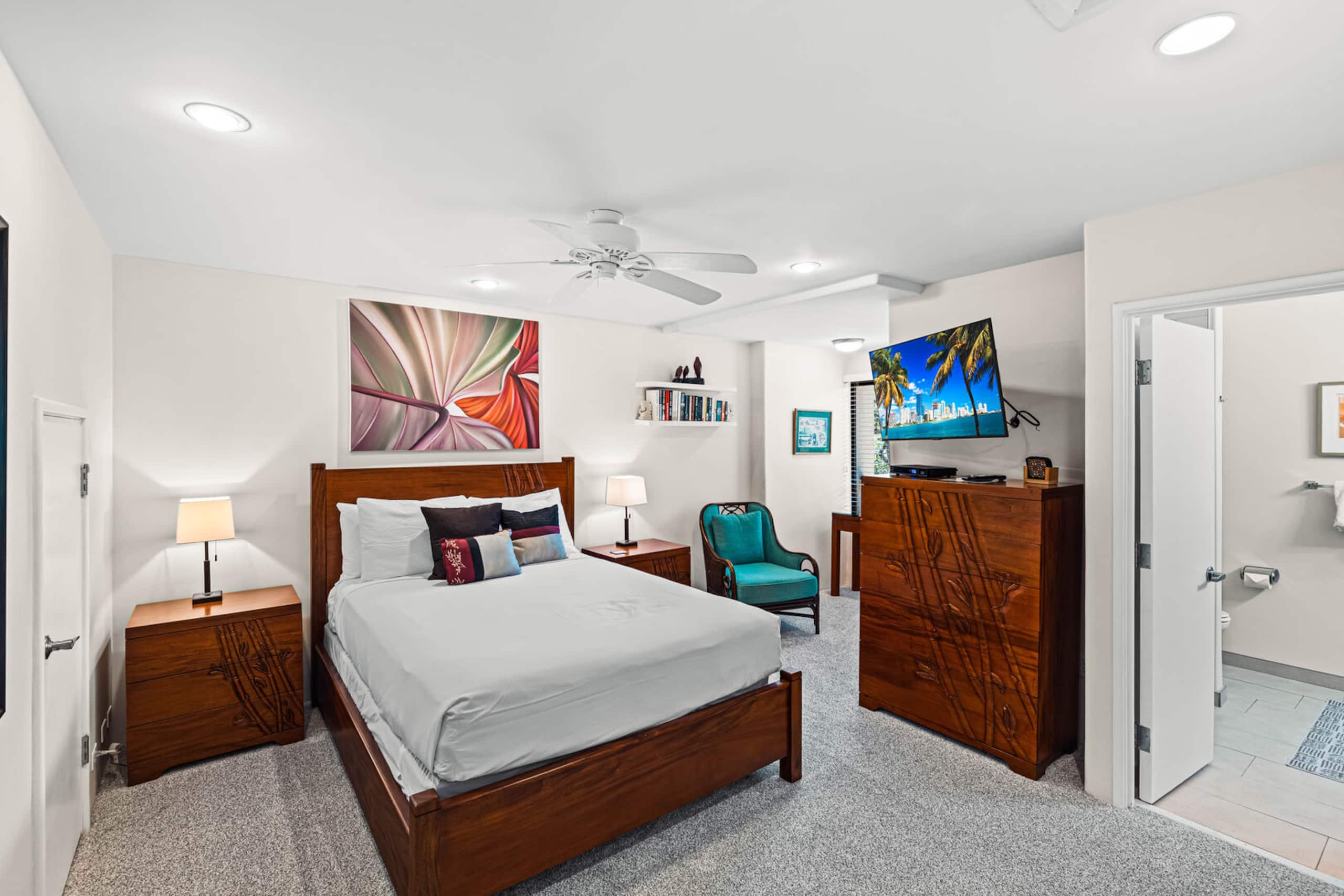 Condo in Lahaina · ★4.72 · 2 bedrooms · 3 beds · 2 baths - Image 18