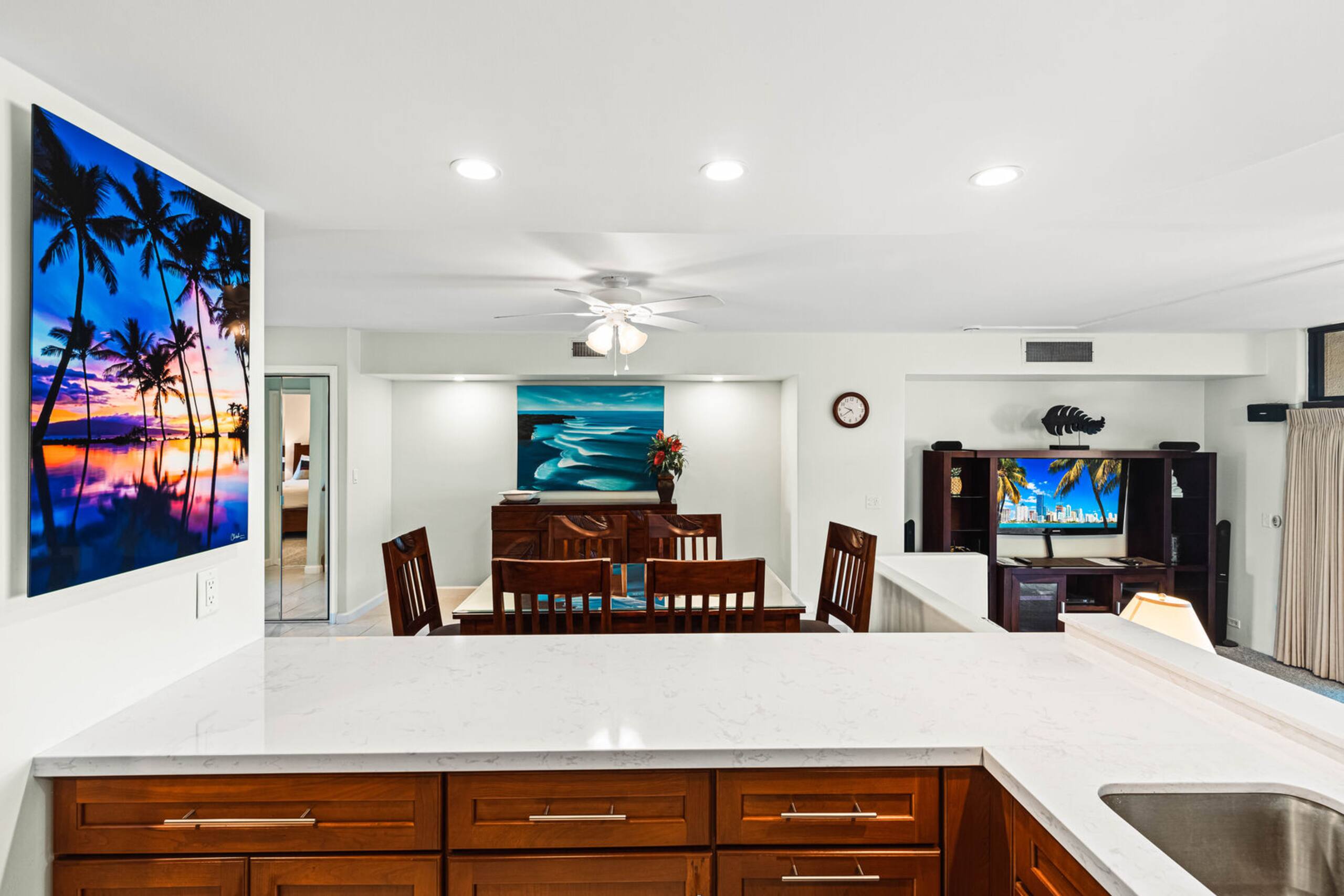 Condo in Lahaina · ★4.72 · 2 bedrooms · 3 beds · 2 baths - Image 17
